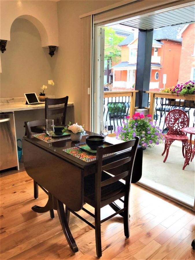 Ottawa Downtown Executive Apartment Retreat With Private Balcony Near Bank Street - Sleep Max 2 외부 사진